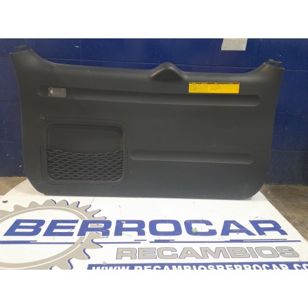 Recambio de guarnecido porton trasero para toyota rav 4 2.2 d-4d cat referencia OEM IAM 6775042020  