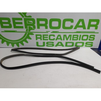 Recambio de goma contorno para citroën c3 1.4 hdi referencia OEM IAM 9023WV/9023WW  