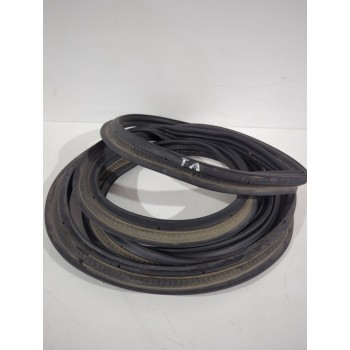 Recambio de goma contorno para toyota corolla station wagon (_e21_) 1.8 hybrid (zwe211) referencia OEM IAM 6788102140  