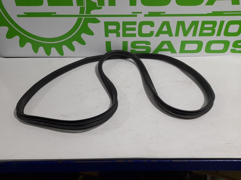 Recambio de goma contorno para citroën c3 1.4 hdi referencia OEM IAM 9023WA  
