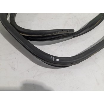 Recambio de goma contorno para citroën c3 1.4 hdi referencia OEM IAM 9023WA  