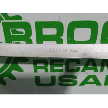 Recambio de moldura para iveco daily caja cerrada (1999 =>) 2.8 diesel cat referencia OEM IAM 1305542206  