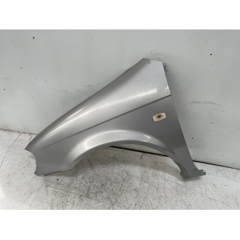 Recambio de aleta delantera izquierda para kia carnival ii 2.9 crdi lx referencia OEM IAM K55A52211  