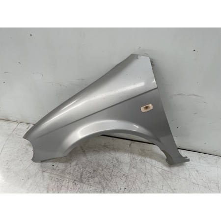 Recambio de aleta delantera izquierda para kia carnival ii 2.9 crdi lx referencia OEM IAM K55A52211  