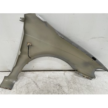 Recambio de aleta delantera izquierda para kia carnival ii 2.9 crdi lx referencia OEM IAM K55A52211  