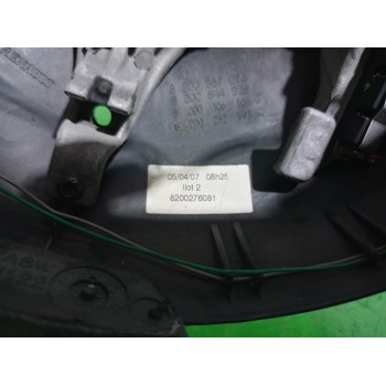 Recambio de volante para renault scenic ii grand emotion referencia OEM IAM 8200276081  