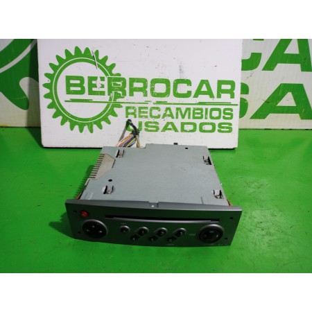 Recambio de sistema audio / radio cd para renault scenic ii grand emotion referencia OEM IAM 8200562686  