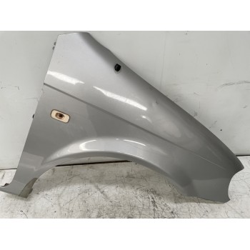 Recambio de aleta delantera derecha para kia carnival ii 2.9 crdi lx referencia OEM IAM K55A52111  