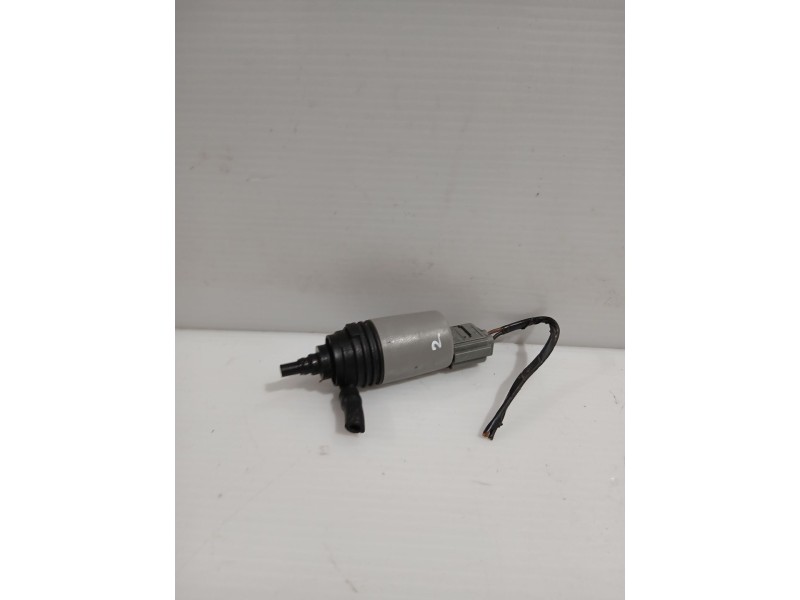 Recambio de bomba limpia para bmw 1 (e87) 120 d referencia OEM IAM 67127302588  23557610