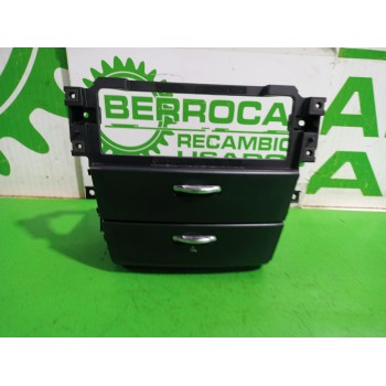 Recambio de cenicero para kia sorento i (jc) 2.5 crdi referencia OEM IAM 845703E00  