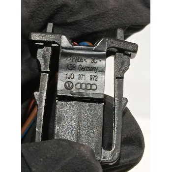 Recambio de piloto matricula para seat ibiza iii (6l1) 1.4 tdi referencia OEM IAM 1J0971972  