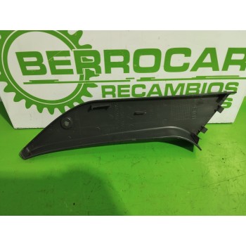 Recambio de molduras delanteras para iveco daily caja cerrada (1999 =>) 2.8 diesel cat referencia OEM IAM 500316829  