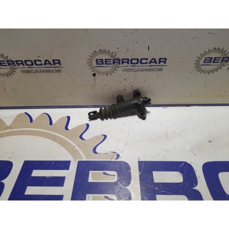 Recambio de bombin embrague para kia carens 2.0 turbodiesel cat referencia OEM IAM 417102Y000  