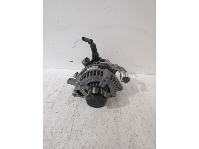 Recambio de alternador para toyota auris (_e15_) 1.33 dual-vvti (nre150_) referencia OEM IAM 270600Y050  