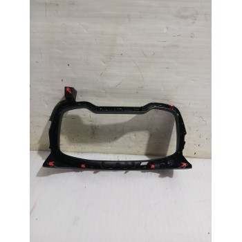 Recambio de moldura para toyota corolla station wagon (_e21_) 1.8 hybrid (zwe211) referencia OEM IAM 5541102C10  