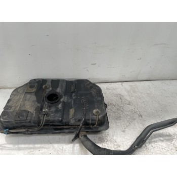 Recambio de deposito combustible para kia carnival ii 2.9 crdi lx referencia OEM IAM K52A42110  