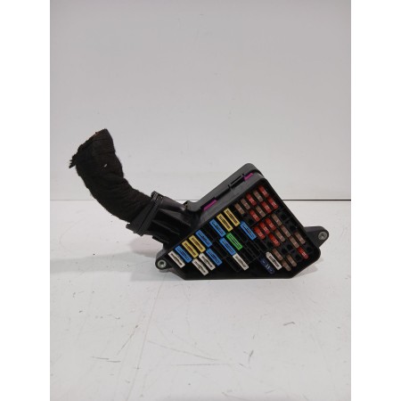 Recambio de caja reles / fusibles para seat ibiza iii (6l1) 1.4 tdi referencia OEM IAM 6Q0941828B  