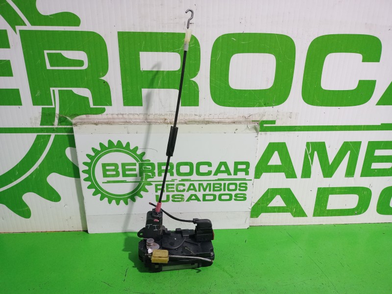 Recambio de cerradura puerta trasera izquierda para opel astra h berlina elegance referencia OEM IAM 13210738  