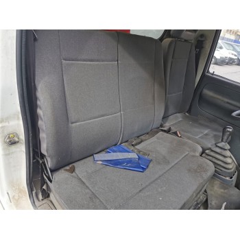 nissan cabstar e del año 2004