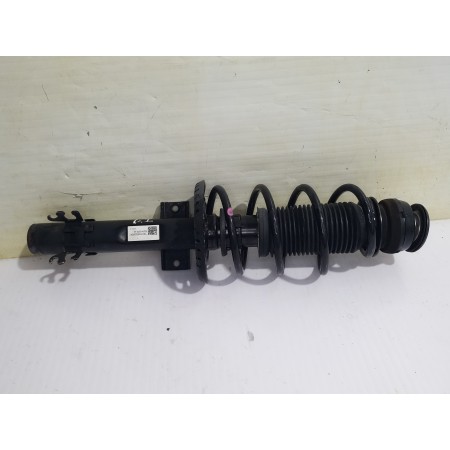 Recambio de amortiguador delantero izquierdo para volkswagen polo (6c1) a-polo referencia OEM IAM 6C0413031AH  
