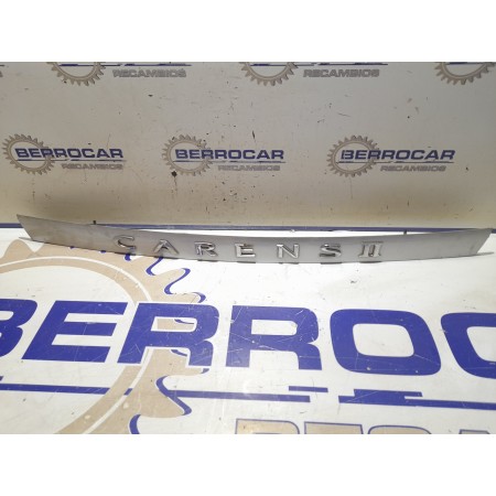 Recambio de molduras traseras para kia carens 2.0 turbodiesel cat referencia OEM IAM 0K2FB51270  