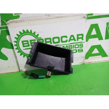 Recambio de mechero para kia sorento i (jc) 2.5 crdi referencia OEM IAM 846843E510  