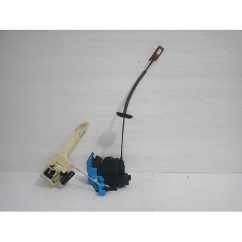 CERRADURA PUERTA TRASERA DERECHA 81420AT010 