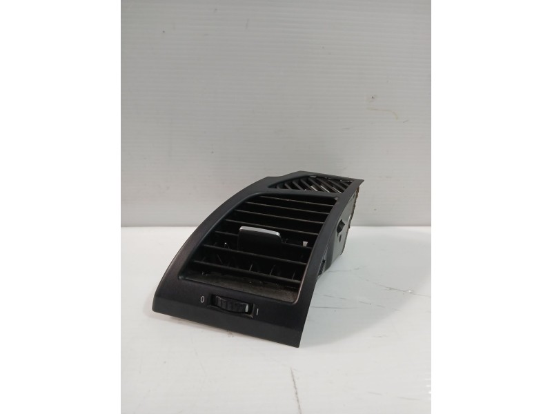 Recambio de rejilla aireadora para bmw 1 (e87) 120 d referencia OEM IAM 7059187  