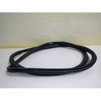 Recambio de goma contorno para volkswagen polo (6c1) a-polo referencia OEM IAM 6R3867911F5AP  