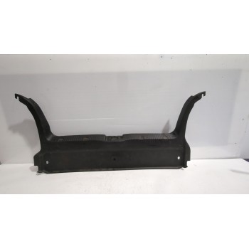 Recambio de molduras traseras para volkswagen golf v (1k1) 2.0 fsi referencia OEM IAM 1H6863459  