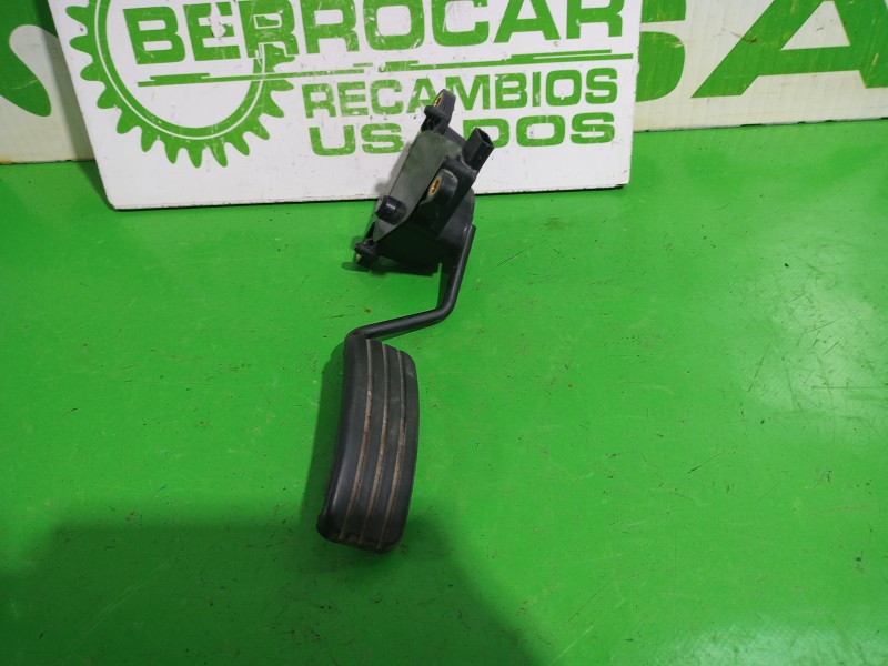 Recambio de pedal acelerador para renault scenic ii grand emotion referencia OEM IAM 8200159647  