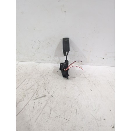 Recambio de pedal acelerador para nissan qashqai i (j10, nj10) 1.5 dci referencia OEM IAM 18002JD90D  