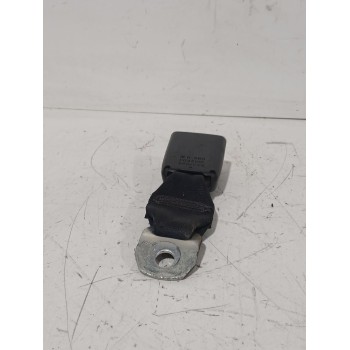 Recambio de enganche cinturon trasero derecho para peugeot 107 (pm_, pn_) 1.4 hdi referencia OEM IAM E034501  