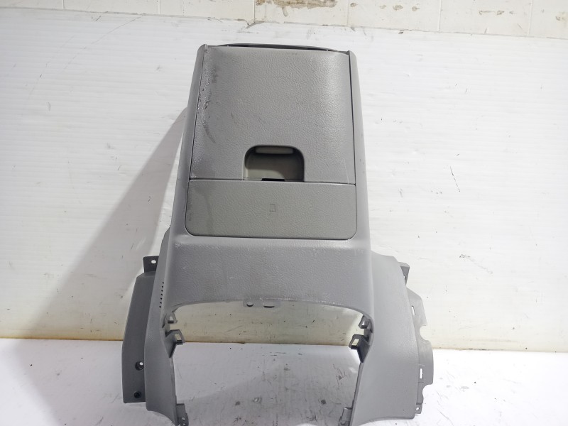 Recambio de guarnecido para kia carnival ii 2.9 crdi lx referencia OEM IAM 0K53A64071  