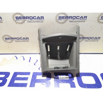 Recambio de moldura interior para kia carens 2.0 turbodiesel cat referencia OEM IAM 0K2FA64310  