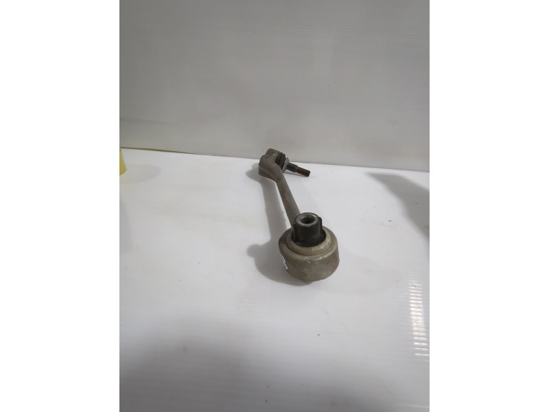 Recambio de brazo suspension inferior delantero derecho para bmw 1 (e87) 120 d referencia OEM IAM 31122405860  