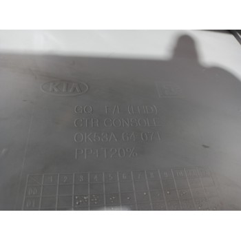 Recambio de guarnecido para kia carnival ii 2.9 crdi lx referencia OEM IAM 0K53A64071  