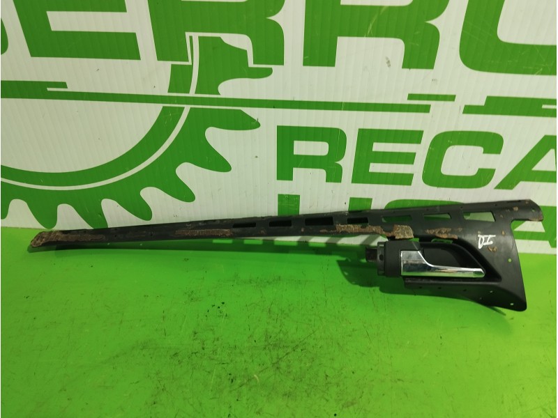 Recambio de maneta interior delantera izquierda para opel astra h berlina essentia referencia OEM IAM 8610919  