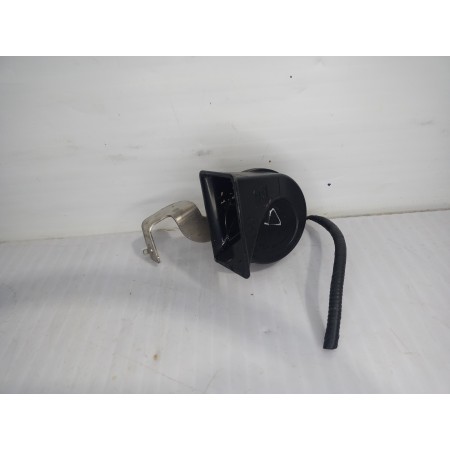Recambio de claxon para kia sportage (nq5) drive referencia OEM IAM 28R-000907  