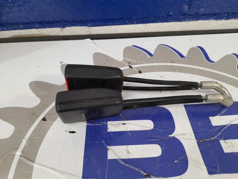 Recambio de anclaje cinturon para seat altea xl (5p5) 1.9 tdi referencia OEM IAM 1J0857488  