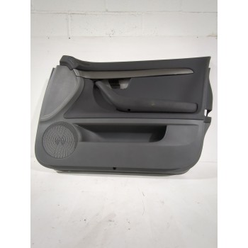 GUARNECIDO PUERTA DELANTERA DERECHA 3R1867105 