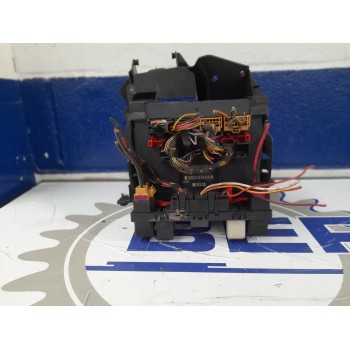 Recambio de caja reles / fusibles para volkswagen touran (1t2) 1.9 tdi referencia OEM IAM 3C0937049D  