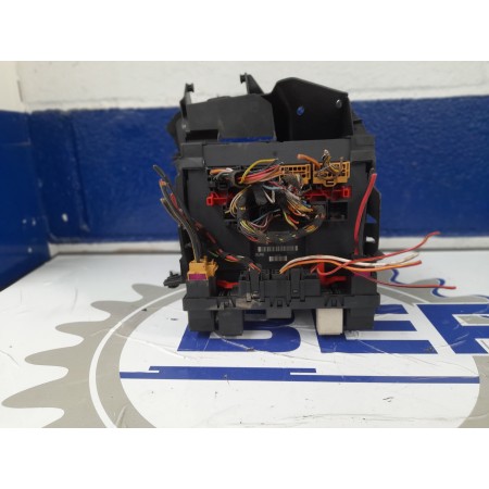 Recambio de caja reles / fusibles para volkswagen touran (1t2) 1.9 tdi referencia OEM IAM 3C0937049D  