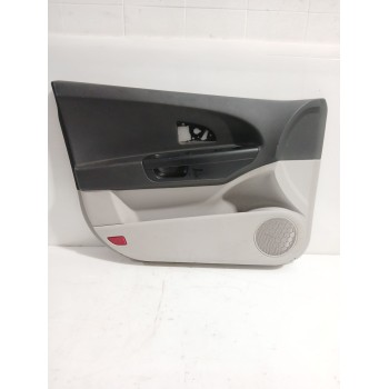 Recambio de guarnecido puerta delantera izquierda para kia cee´d hatchback (ed) 1.6 crdi 90 referencia OEM IAM 823101H000  