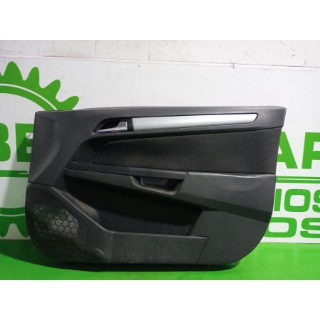 Recambio de guarnecido puerta delantera derecha para opel astra h berlina elegance referencia OEM IAM 13153882  