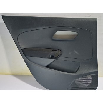 GUARNECIDO PUERTA TRASERA IZQUIERDA 6R6867211 