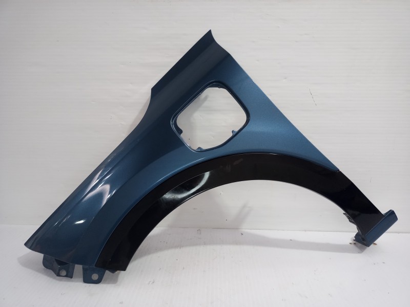 Recambio de aleta delantera izquierda para kia niro (sg2) hybrid concept referencia OEM IAM 66310AT500  