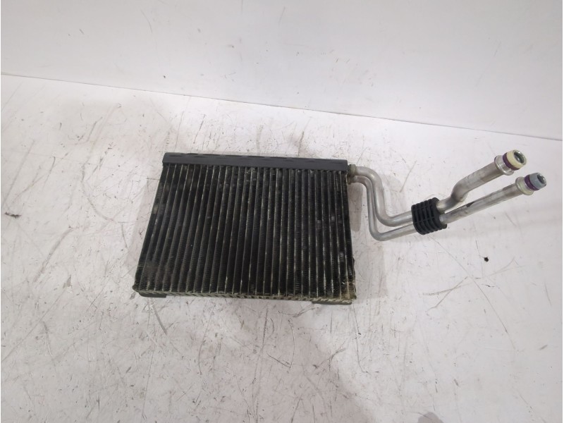 Recambio de evaporador aire acondicionado para bmw 1 (e87) 120 d referencia OEM IAM 64119179802  
