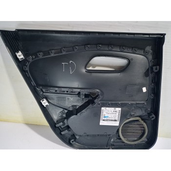 Recambio de guarnecido puerta trasera derecha para volkswagen polo (6c1) a-polo referencia OEM IAM 6R6867212  