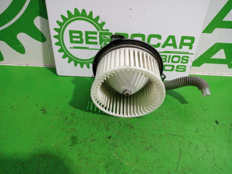 Recambio de motor calefaccion para mazda 626 berlina (gf) 2.0 16v cat referencia OEM IAM HB111GE4T  